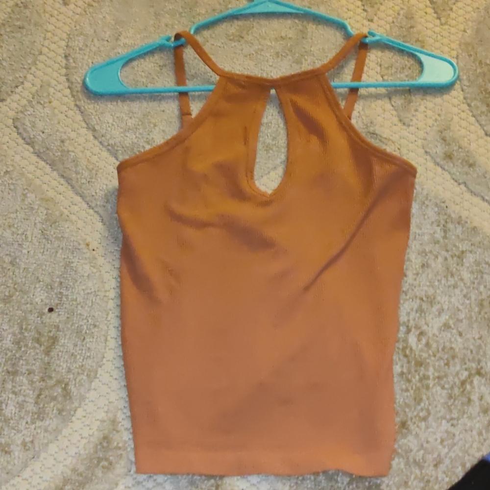 ✨Orange halter tank top